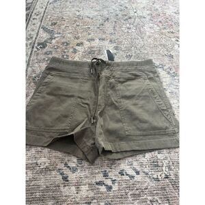 NWT James Perse drawstring patch pocket shorts